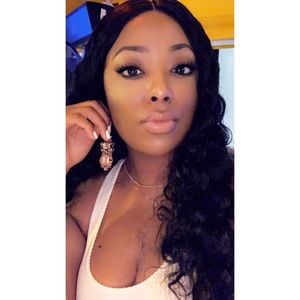 Meet your Posher, Tiara